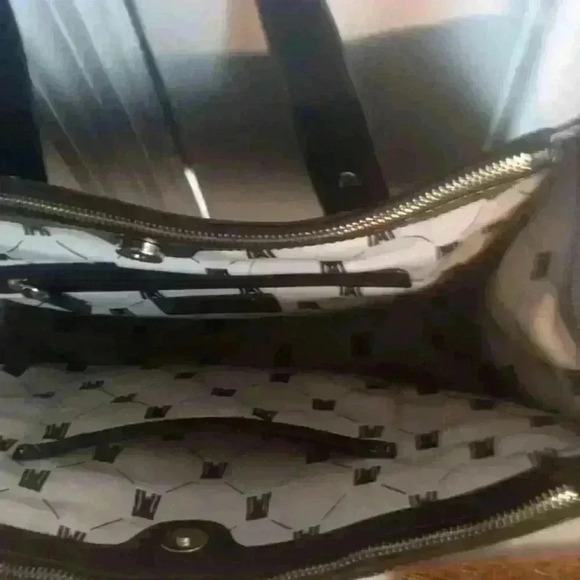 ANTONIA Melanie Bag - Picture 6 of 10